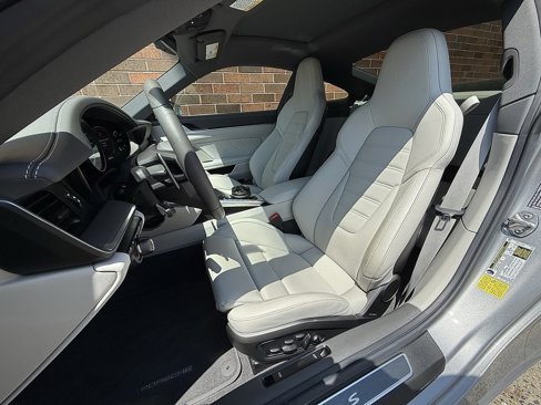 Certified 2023 Porsche 911 Carrera S image 5