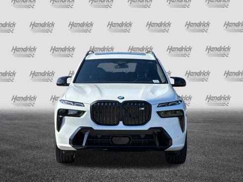 New 2026 BMW X7 M60i image 3