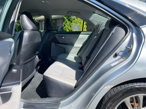 Used 2016 Toyota Camry SE image 34