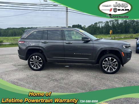 Used 2022 Jeep Grand Cherokee Overland w/ Luxury Tech Group IV image 3
