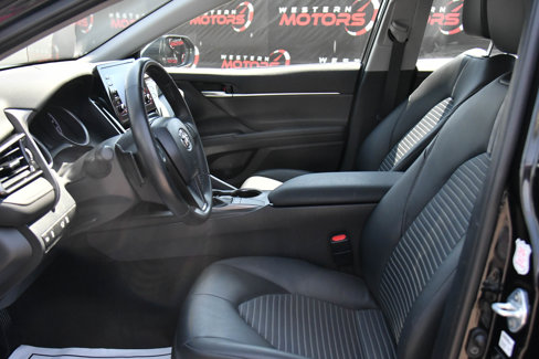 Used 2024 Toyota Camry SE image 18