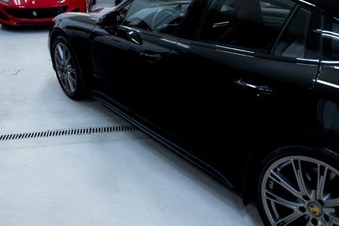 Used 2023 Porsche Panamera GTS image 27