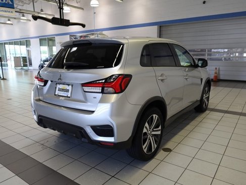 Used 2024 Mitsubishi Outlander Sport SE image 13