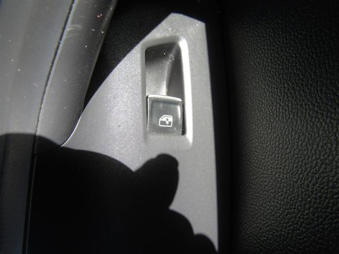 Used 2021 Volkswagen Jetta S image 34