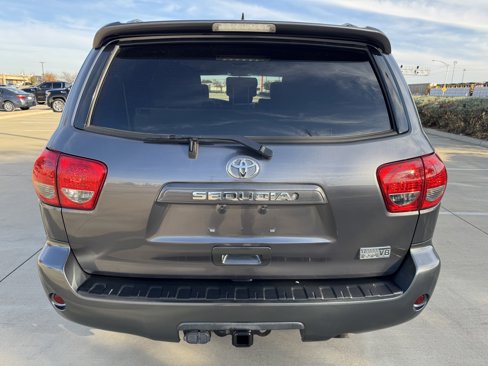Used 2014 Toyota Sequoia SR5 image 8