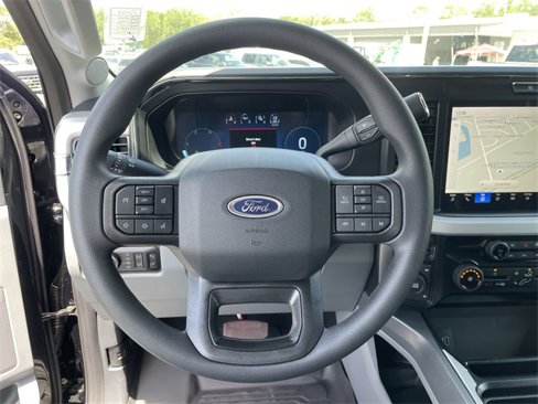 New 2025 Ford F250 XLT w/ Black Appearance Package image 30