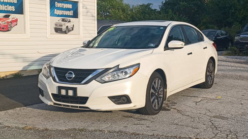 Used 2016 Nissan Altima 2.5 SV w/ Convenience Package image 2