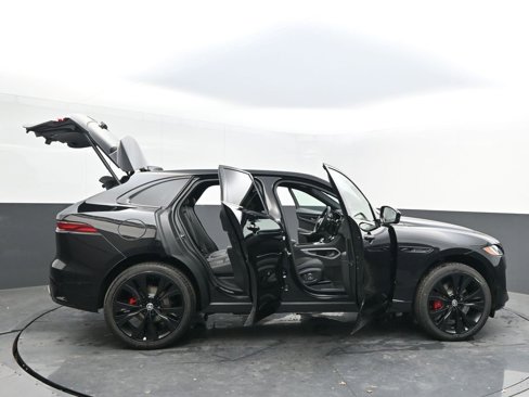 New 2025 Jaguar F-PACE R-Dynamic S image 38