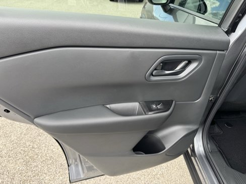 New 2026 Nissan Rogue S image 21