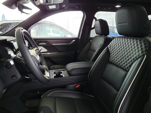 New 2024 GMC Acadia Denali w/ Super Cruise Package image 18
