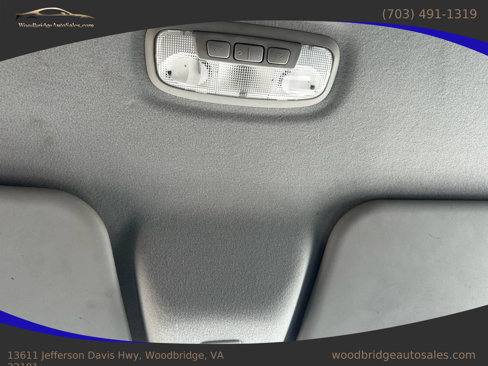 Used 2019 Ford Transit 250 130 Low Roof image 16