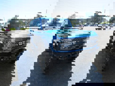 New 2025 Ford Bronco Badlands image 7