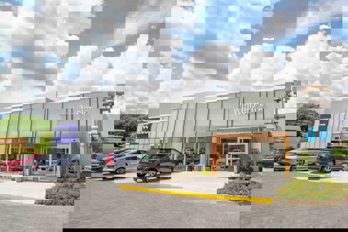 Certified 2023 Volvo XC90 B6 Plus image 1