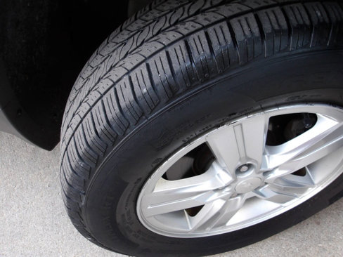 Used 2019 Chevrolet Trax LS w/ Tint and Cruise Package image 38