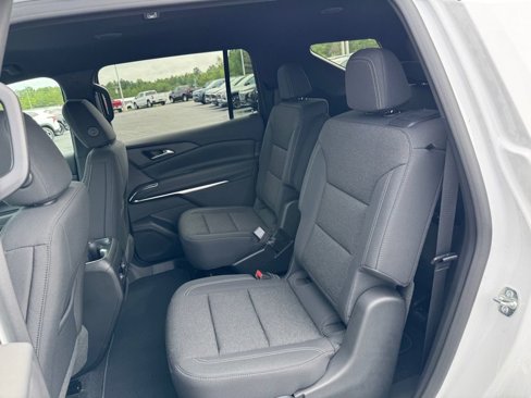 New 2026 Chevrolet Traverse LT w/ Driver Confidence Package image 9