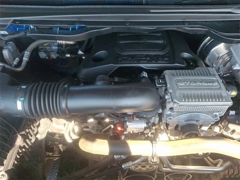 Used 2024 RAM 1500 Laramie image 28