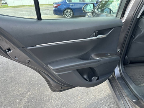 Used 2022 Toyota Camry LE image 16
