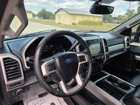 Used 2019 Ford F250 Lariat w/ Lariat Value Package image 11