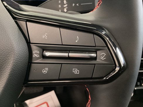 New 2026 Chevrolet Traverse RS image 15