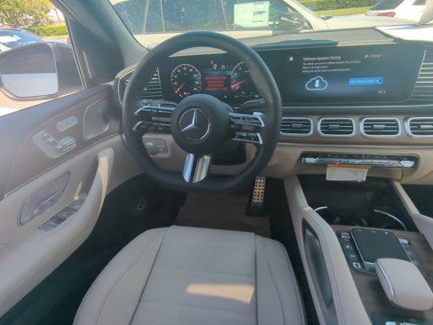 New 2026 Mercedes-Benz GLS 450 4MATIC image 3