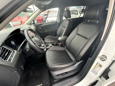 Used 2022 Volkswagen Tiguan SE image 8