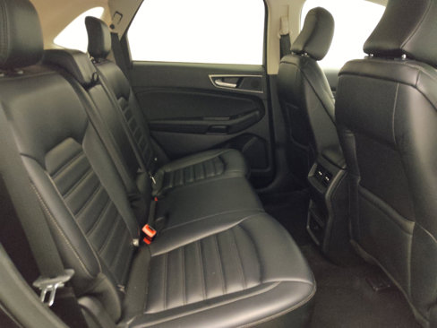 Used 2024 Ford Edge SEL image 19