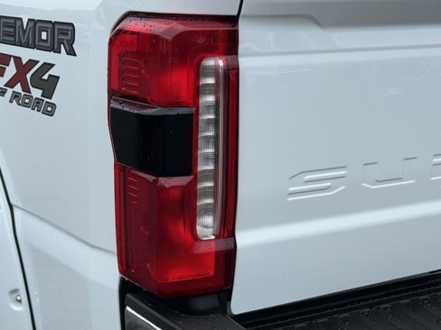 Used 2025 Ford F350 Lariat w/ Lariat Ultimate Package image 11