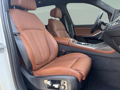New 2026 BMW X7 xDrive40i w/ M Sport Package image 24