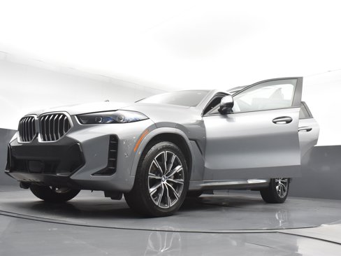 Used 2025 BMW X6 xDrive40i image 30