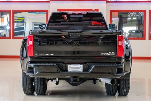 Used 2022 Chevrolet Silverado 3500 High Country w/ Safety Package II image 12