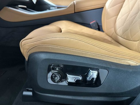 New 2026 BMW X5 M60i image 12