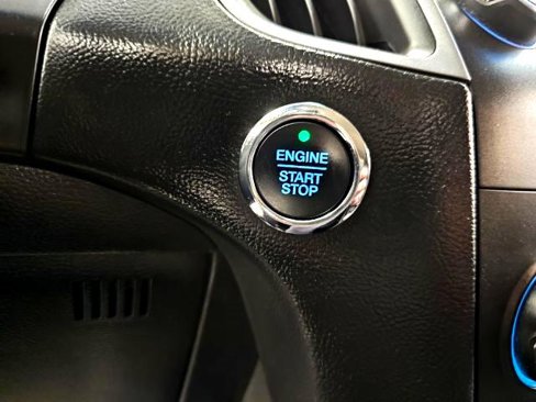 Used 2019 Ford Edge SE image 15