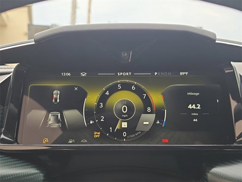 New 2026 Aston Martin V8 Vantage Coupe image 5