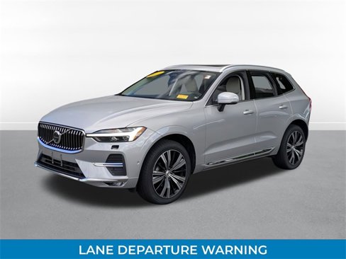 Used 2023 Volvo XC60 B5 Plus w/ Climate Package image 8