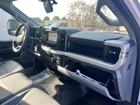 Used 2024 Ford F550 2WD Regular Cab Super Duty image 24