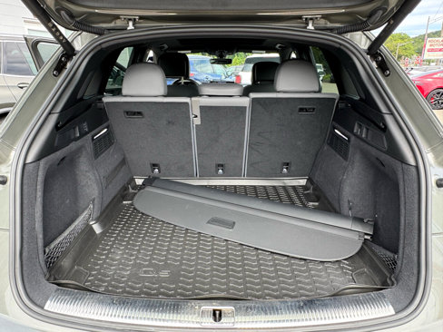 Used 2024 Audi SQ5 Prestige image 19