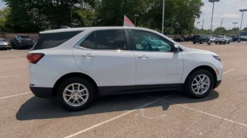 Used 2024 Chevrolet Equinox LT image 9
