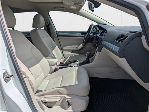 Used 2015 Volkswagen Golf SE w/ Lighting Package image 20
