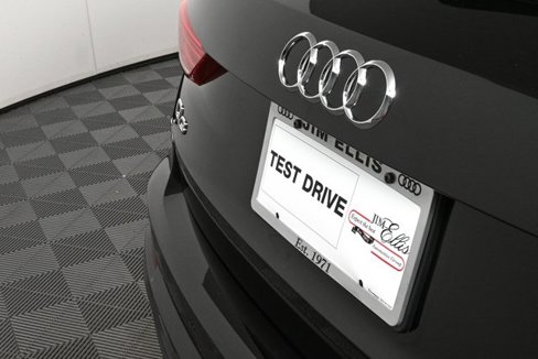 New 2025 Audi Q3 2.0T Premium Plus image 36