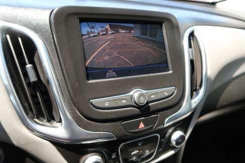 Used 2020 Chevrolet Equinox LS image 14