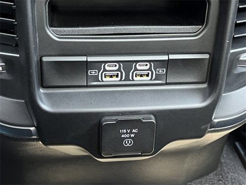 New 2026 RAM 1500 4x4 Crew Cab image 34
