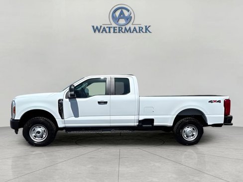 New 2026 Ford F250 XL image 2