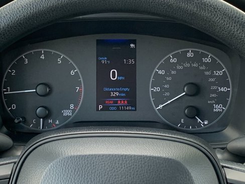 Used 2024 Toyota Corolla Cross L image 12