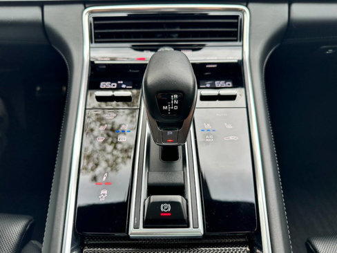 Used 2018 Porsche Panamera Turbo image 44