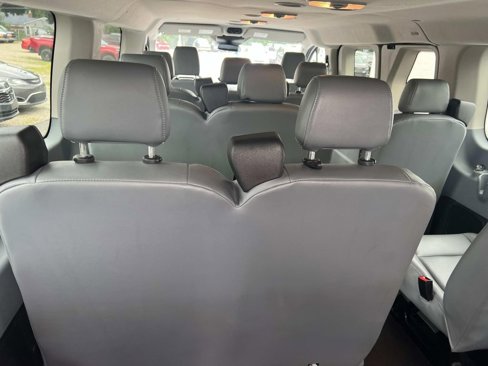 Used 2023 Ford Transit 250 Low Roof AWD image 15