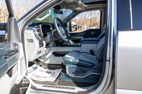 Used 2024 Ford F450 Limited w/ FX4 Off-Road Package image 32