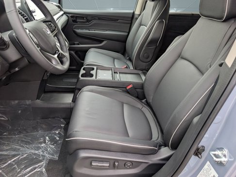 New 2026 Honda Odyssey Touring image 5
