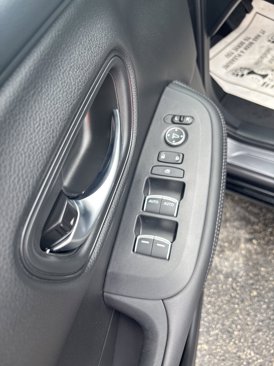 Used 2025 Honda HR-V EX-L image 33