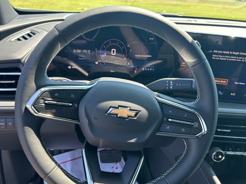 New 2026 Chevrolet Traverse LT w/ Sun and Wheel Package image 14