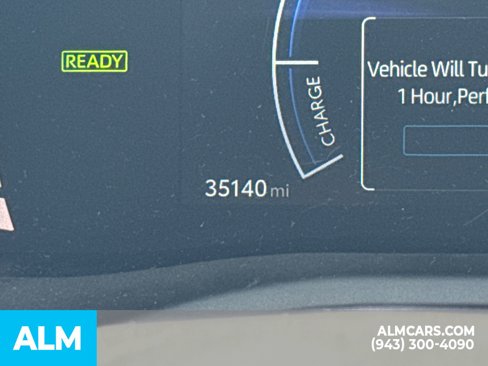 Used 2025 Toyota Camry SE image 32